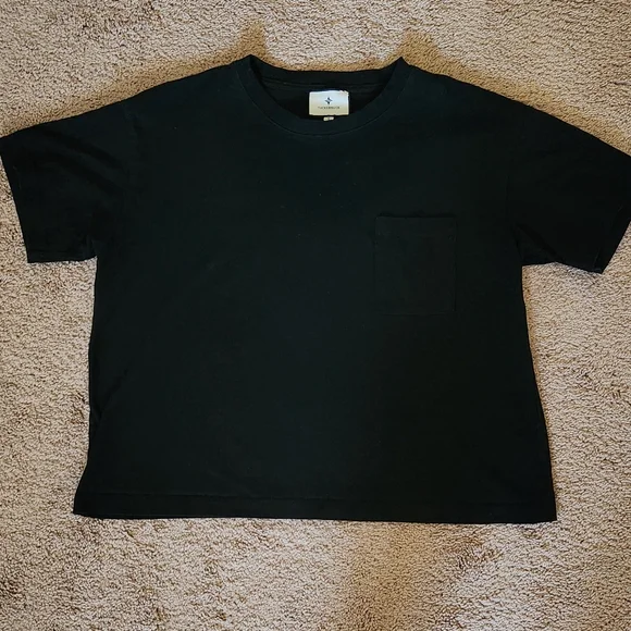 Tuckernuck Cotton Pocket Kelley Black Short Sleeve Tee Boxy Minimalist Small - Picture 3 of 5